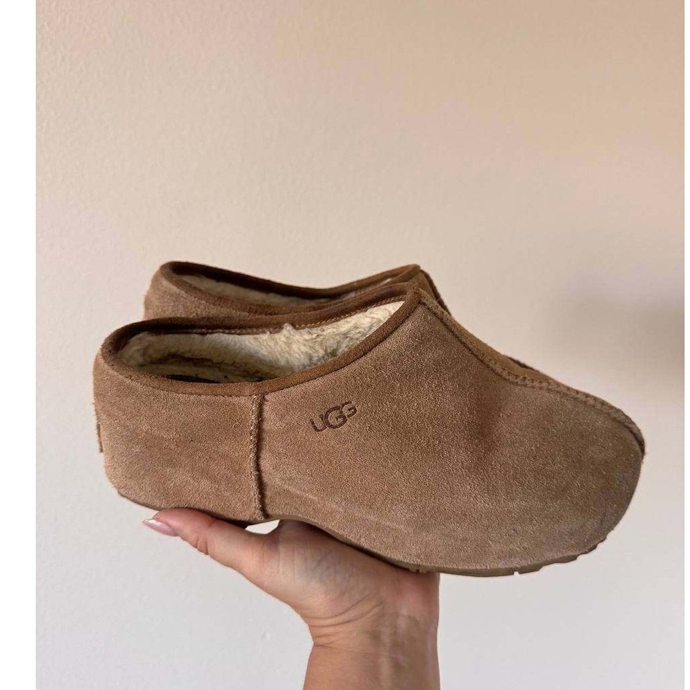UGG Cottage Clog Shearling Slip On Mule 8 Chestnut Tan Suede Cozy Cottagecore